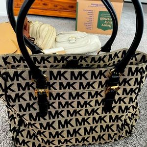Michael Kors tote